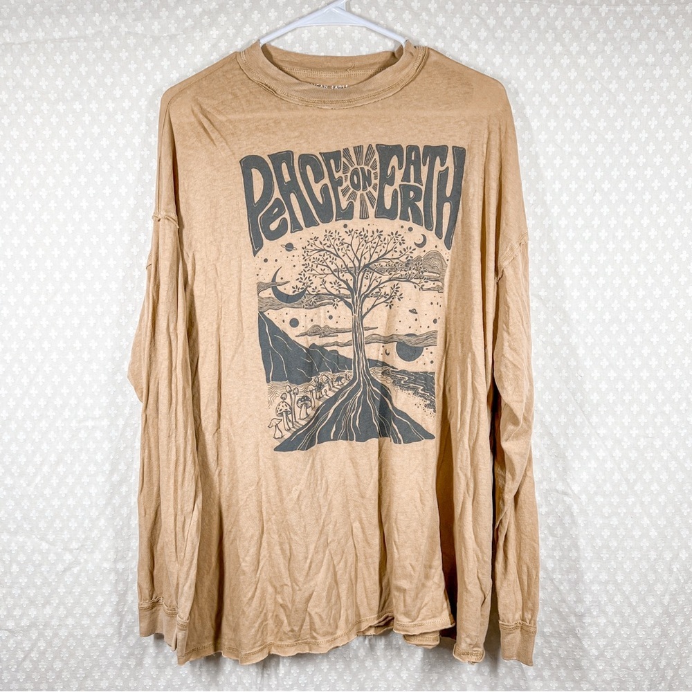 American Eagle Tan Graphic Print Long Sleeve‎ Top